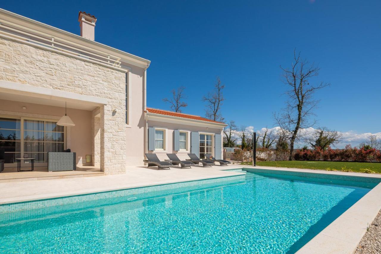 Villa Harmony By Ilc Brtonigla Esterno foto